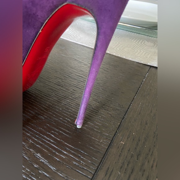 Violet “ So Kate “ Louboutin Heels - Picture 4 of 7
